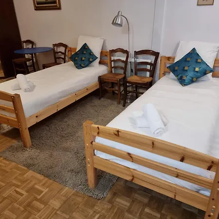 Pour 4p - La Grange Des Pelerins