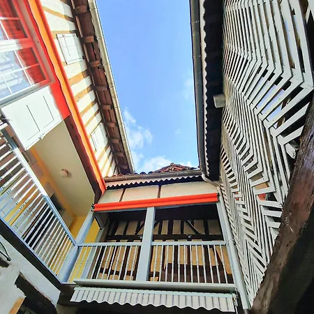 Pour 4p - La Grange Des Pelerins *